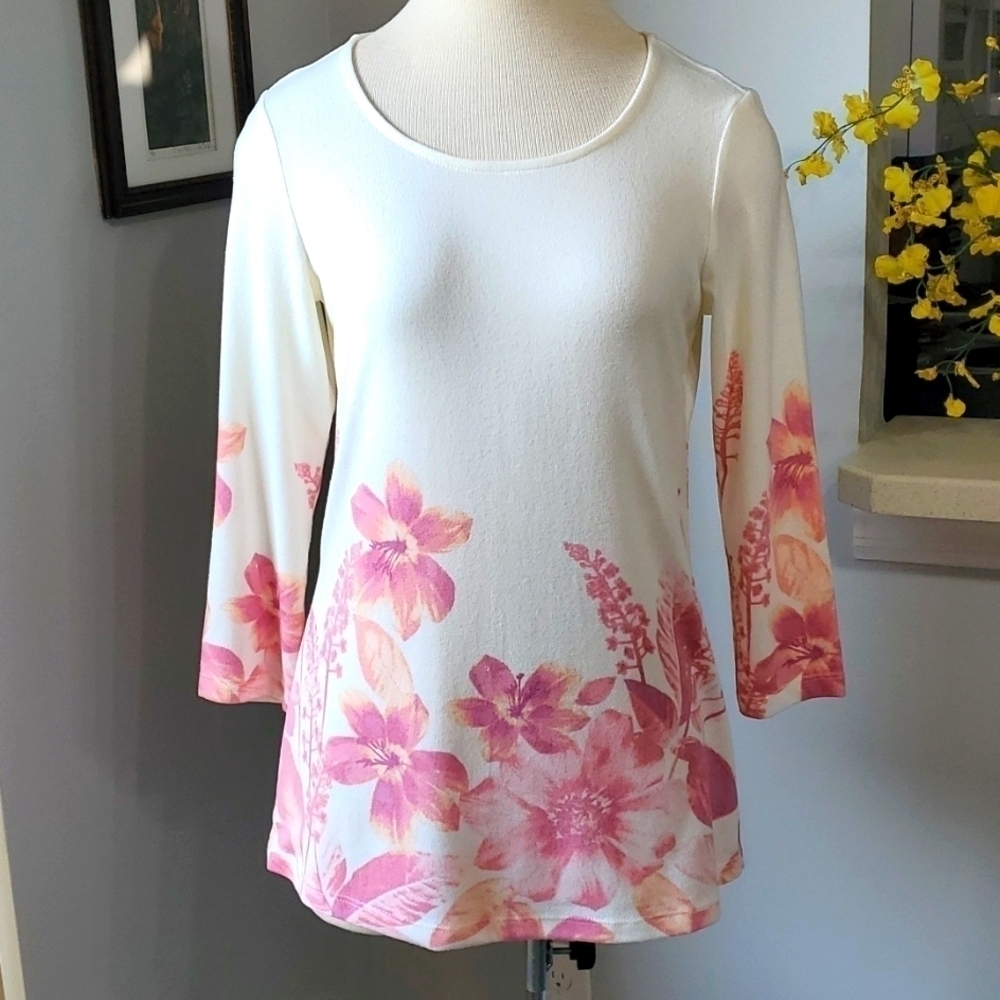 SUSAN GRAVER, Lightweight sweater, super soft. XXS. However doesn't seem that sm
